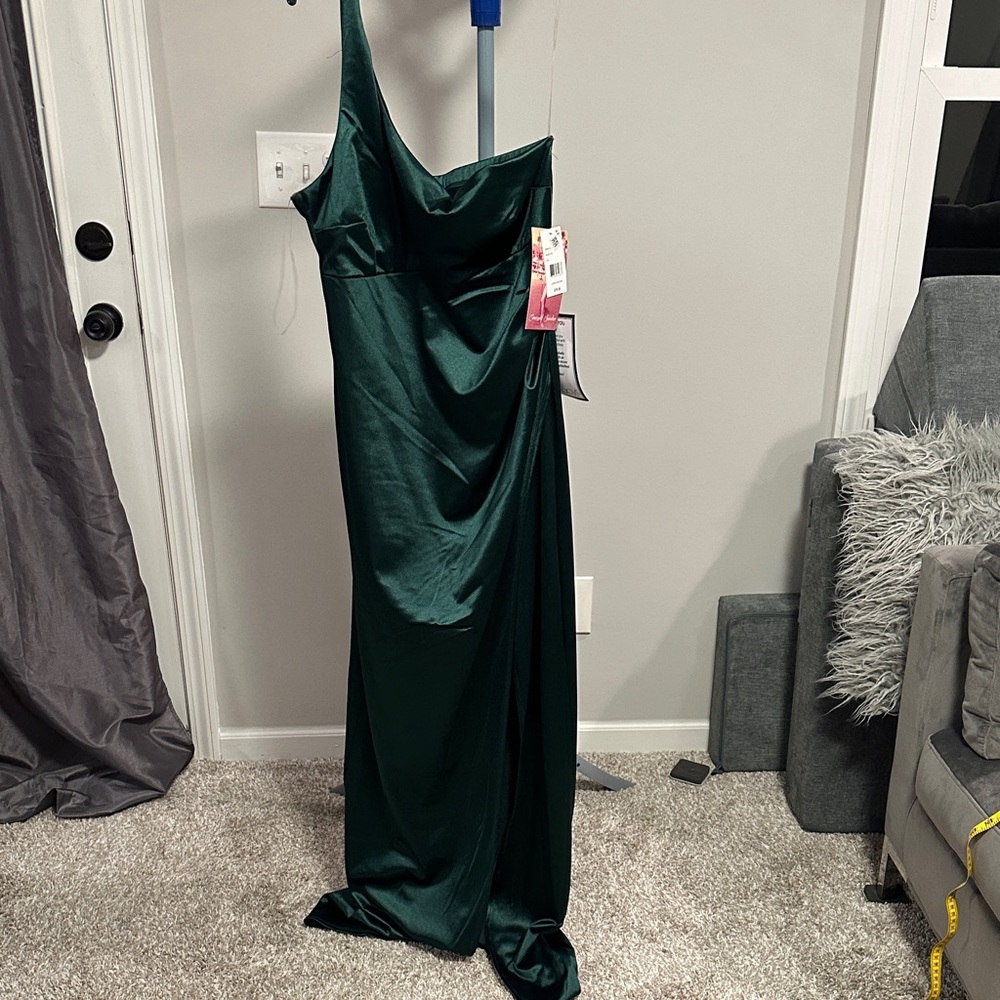 City Studio Emerald One Shoulder Dress